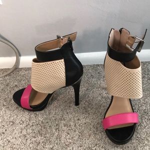 Juicy couture heels 6.5